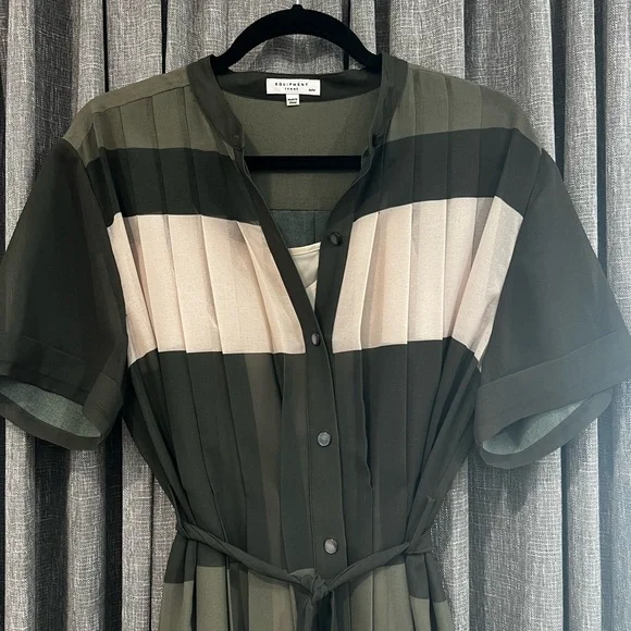 Equipment size M Green and Cream pleated sheer Midi Dress - Picture 2 of 3